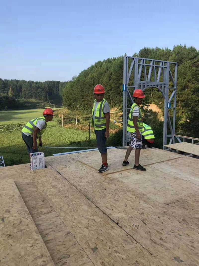 輕鋼別墅需要用到的主要材料以及常用規(guī)格(圖2) 輕鋼別墅歐松板