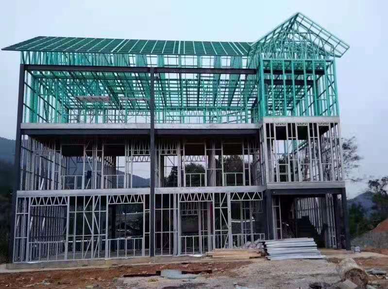 輕鋼別墅是活動板房?對比之后就知道有多慘烈!(圖1) 睿婕輕鋼別墅