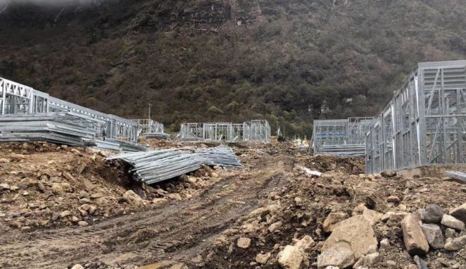 海拔4500米西藏軍區(qū)建起了輕鋼陽光房!你還覺得輕鋼不靠譜嗎?(圖5) 睿婕輕鋼別墅