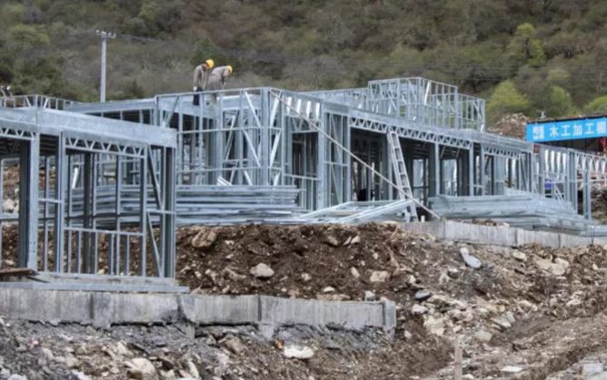 海拔4500米西藏軍區(qū)建起了輕鋼陽光房!你還覺得輕鋼不靠譜嗎?(圖6) 睿婕輕鋼別墅